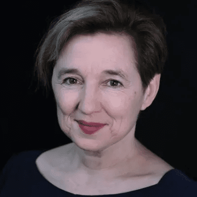 Headshot photo of Monique van Dusseldorp
